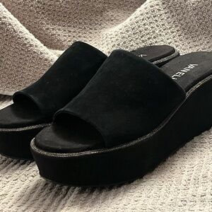 Vaneli Black Platform Sandals
